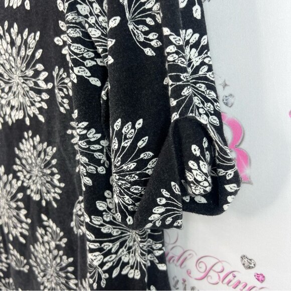 Karen Scott top shirt firework flowers floral  Black and White Floral Blouse - Picture 7 of 14